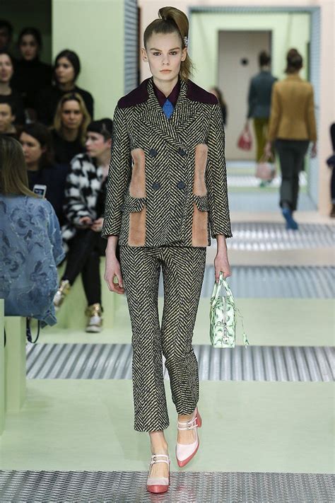 prada kollektion herbst winter 2015|Prada Fall 2015 Ready.